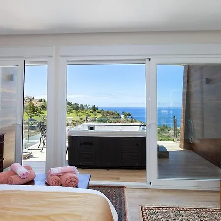 Exquisite Luxury Villa